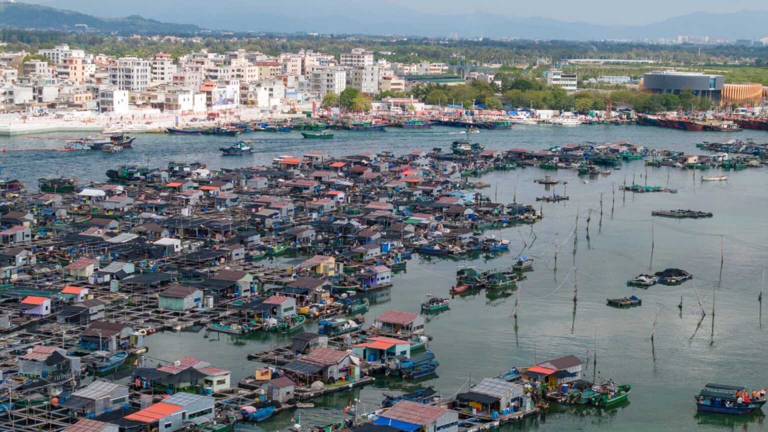 Lingshui Floating Village