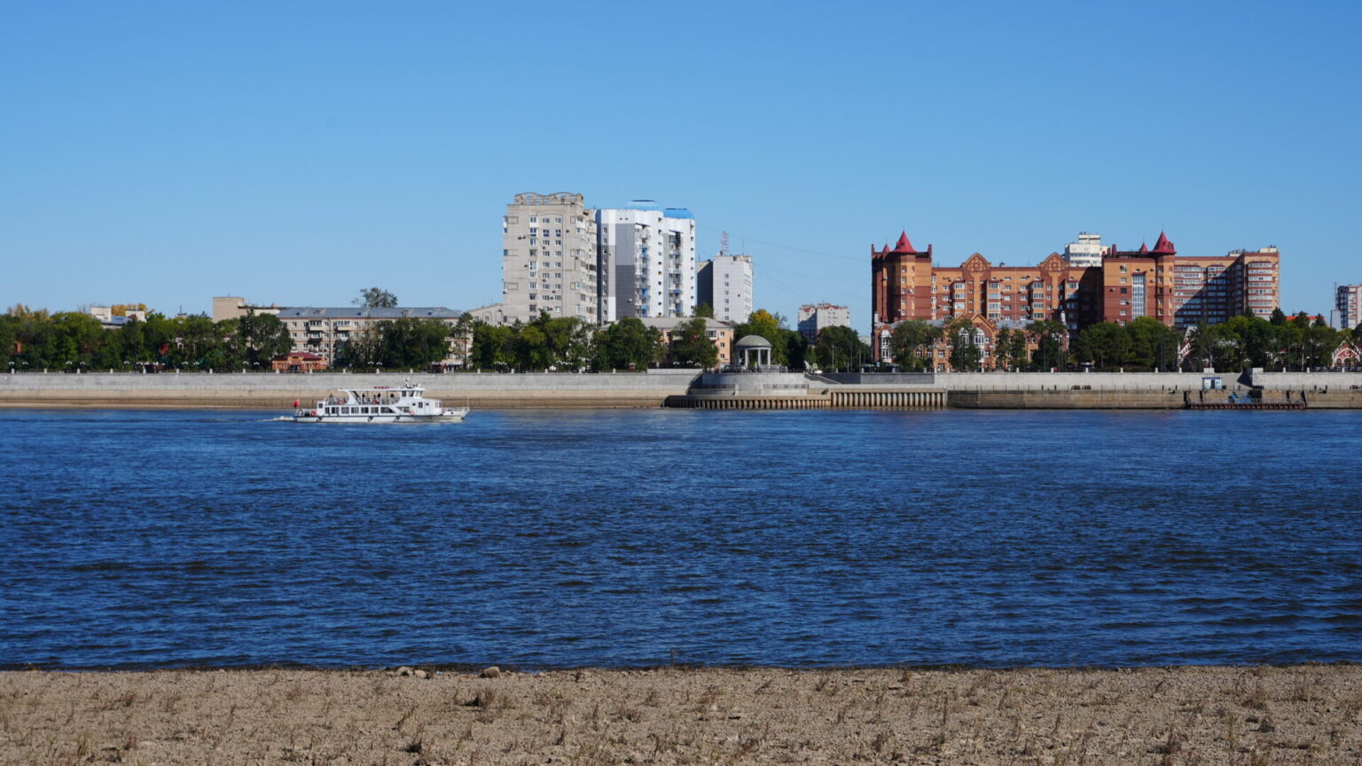 Blagoveschensk across Amur River