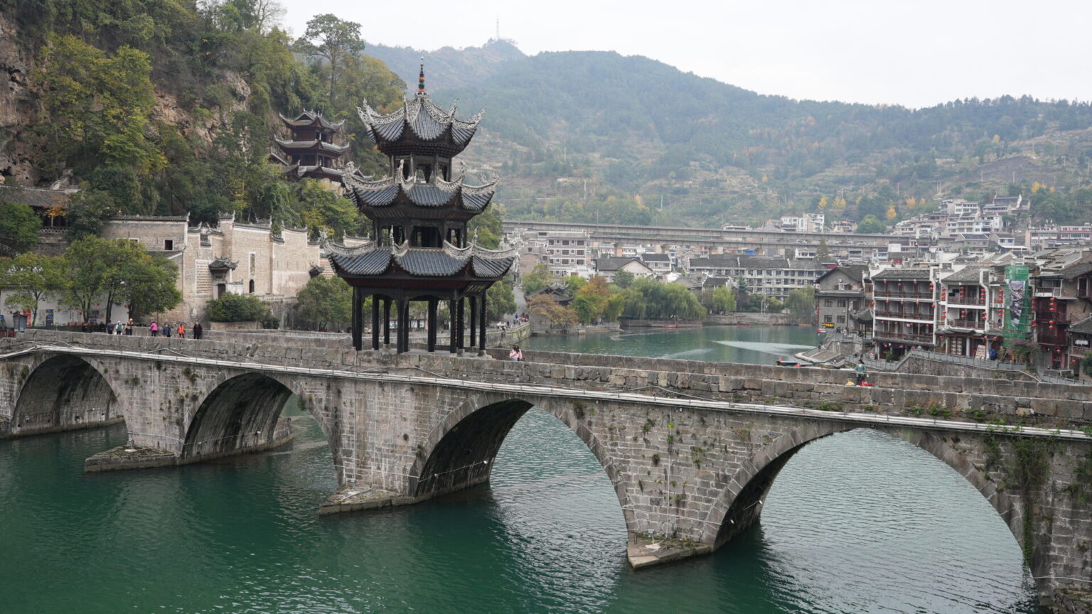 River Crossing to Old Town